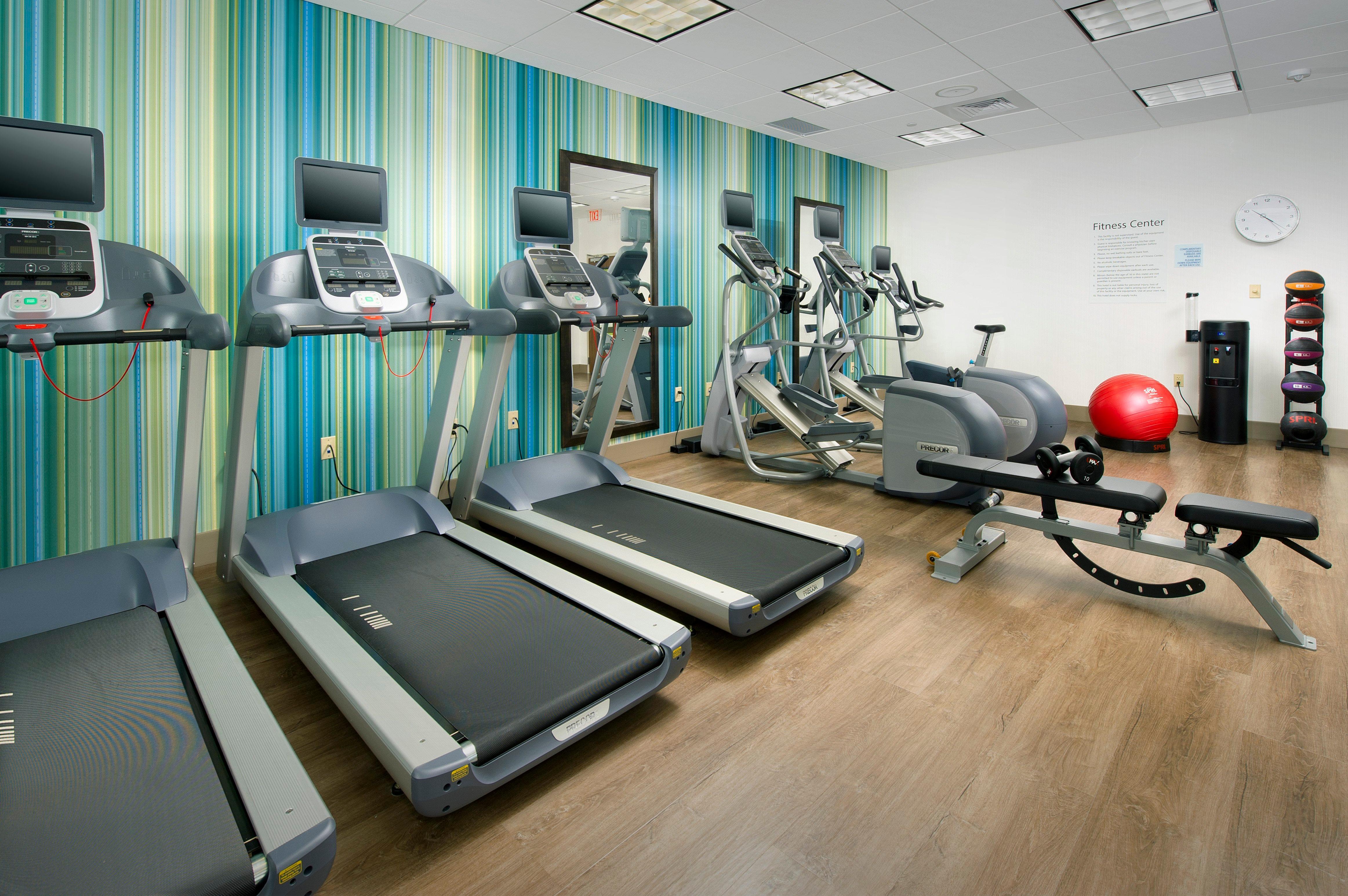 Holiday Inn Express & Suites By Ihg Altoona By Ihg Exterior foto